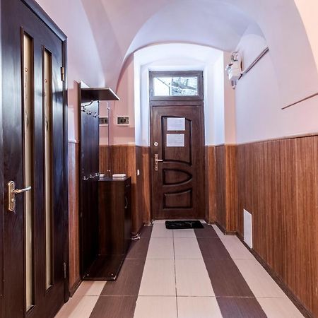 New Ruska Apartment Lviv Eksteriør bilde