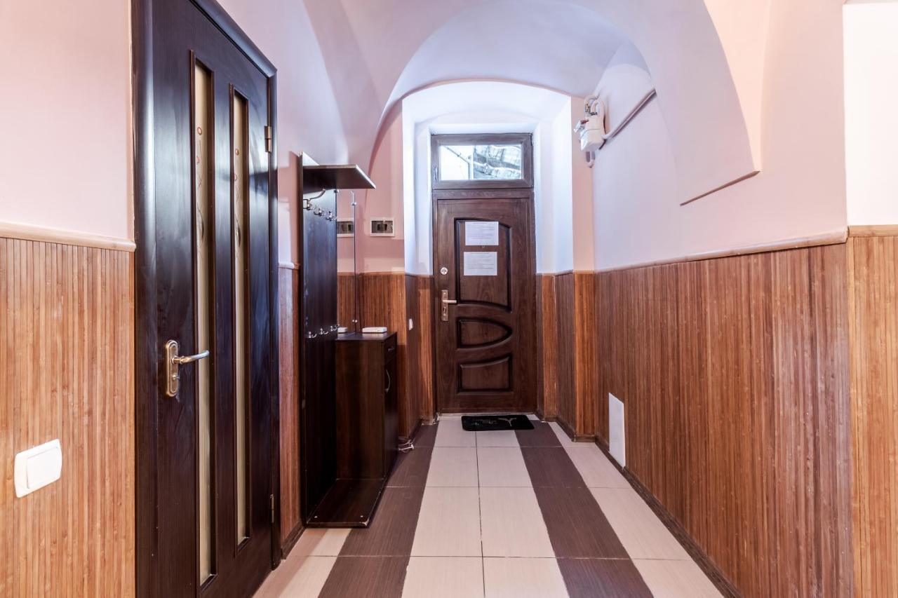 New Ruska Apartment Lviv Eksteriør bilde