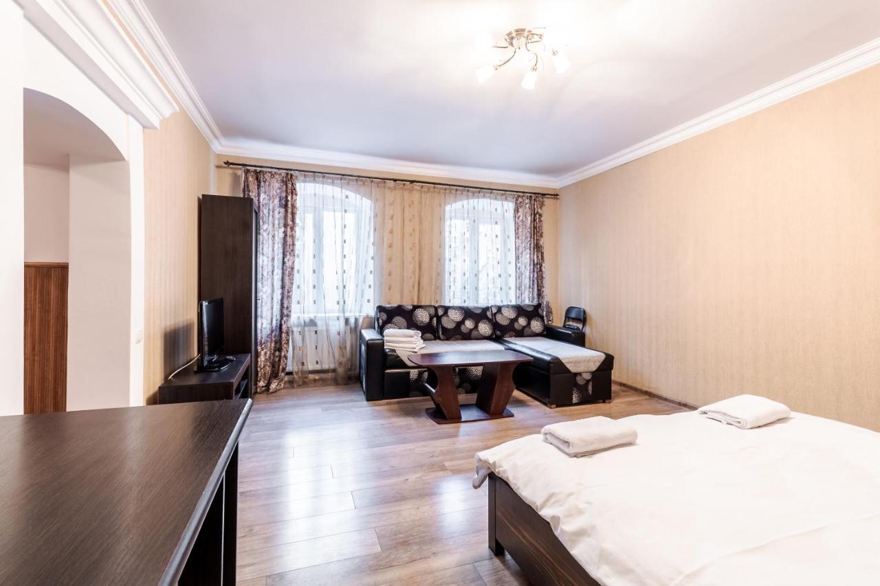 New Ruska Apartment Lviv Eksteriør bilde